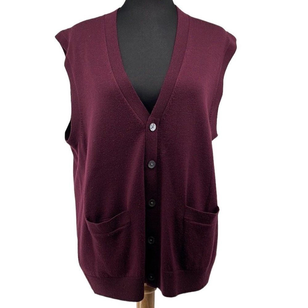 Brooks Brothers Maroon Italian fine merino wool sweater vest dark academia sz M